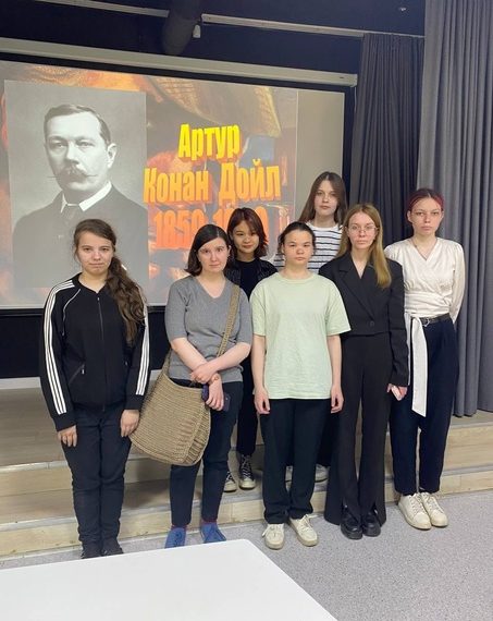 Студенты посетили модельную библиотеку «Пять горожан»