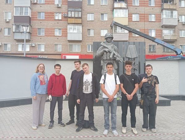 Субботник в сквере памяти СВО