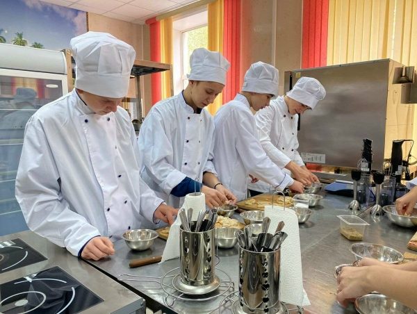 Кулинарный мастер-класс «Приготовление куриных наггетсов»